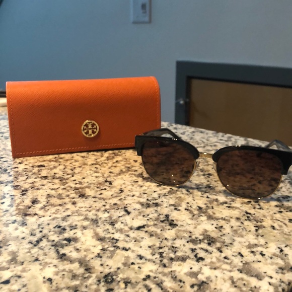 Tory Burch Accessories - Tory Burch sunglasses